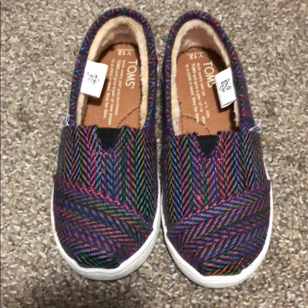 Brand New kids Toms